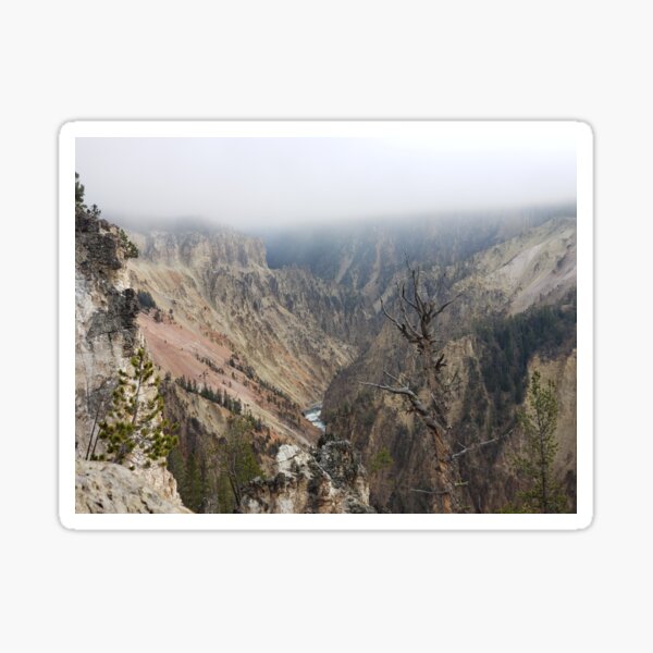 Aperçu de l'œuvre Grand Canyon de Yellowstone 3 créée et vendue par Sierra Roberts.