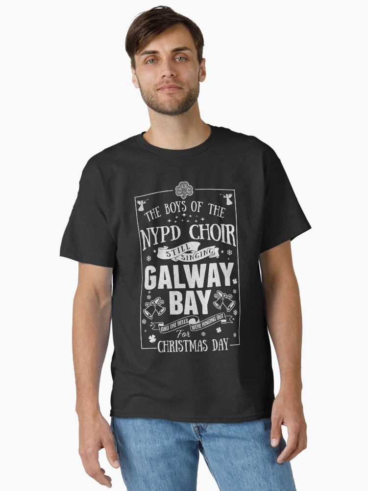 Imagen 2 de 7, Camiseta clásica con la obra Cuento de hadas de la Navidad neoyorquina de los Pogues, diseñada y vendida por The Half Volley.