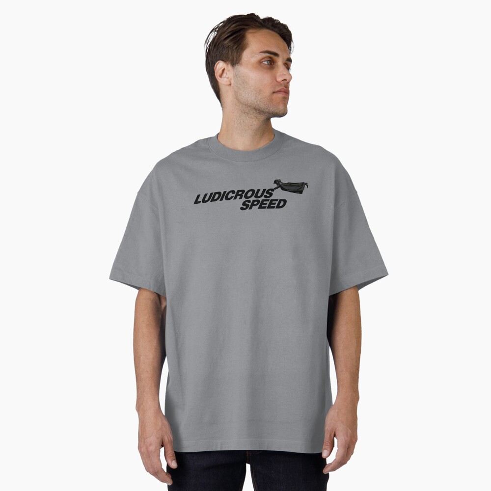 Aperçu de l'œuvre T-shirt oversize créée et vendue par Jacerra.