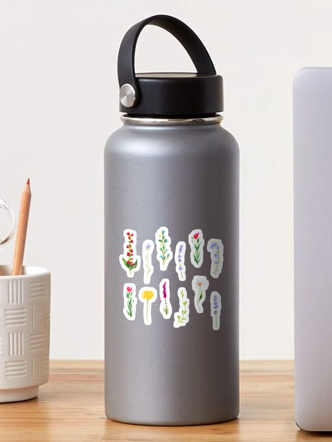 Aperçu 1 sur 3. Sticker avec l'œuvre Pack d'autocollants de fleurs sauvages printanières créée et vendue par ruthmoffatt.