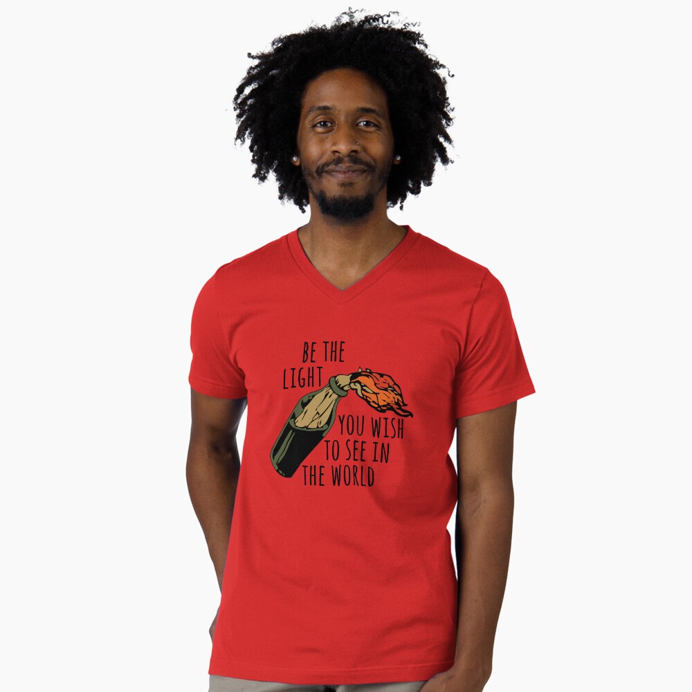 Aperçu de l'œuvre T-shirt col V créée et vendue par SpaceDogLaika.