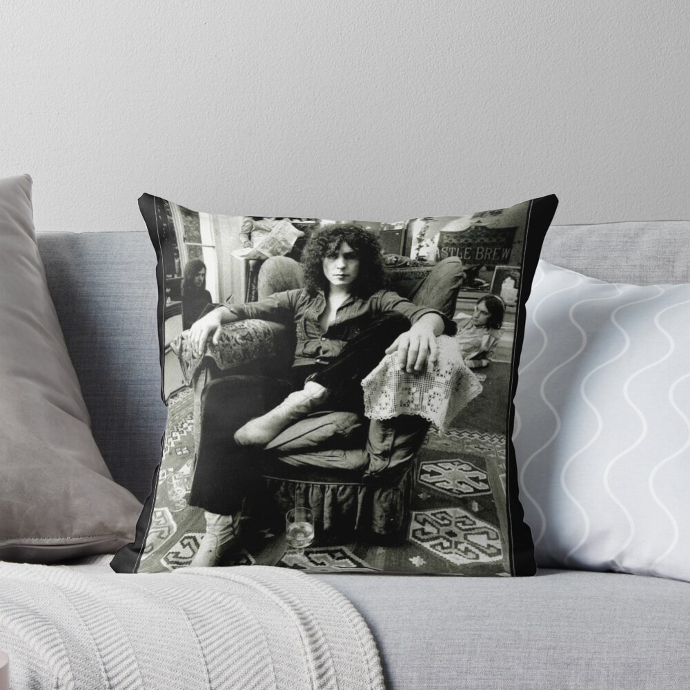 Aperçu de l'œuvre Coussin créée et vendue par yasinneshop1.