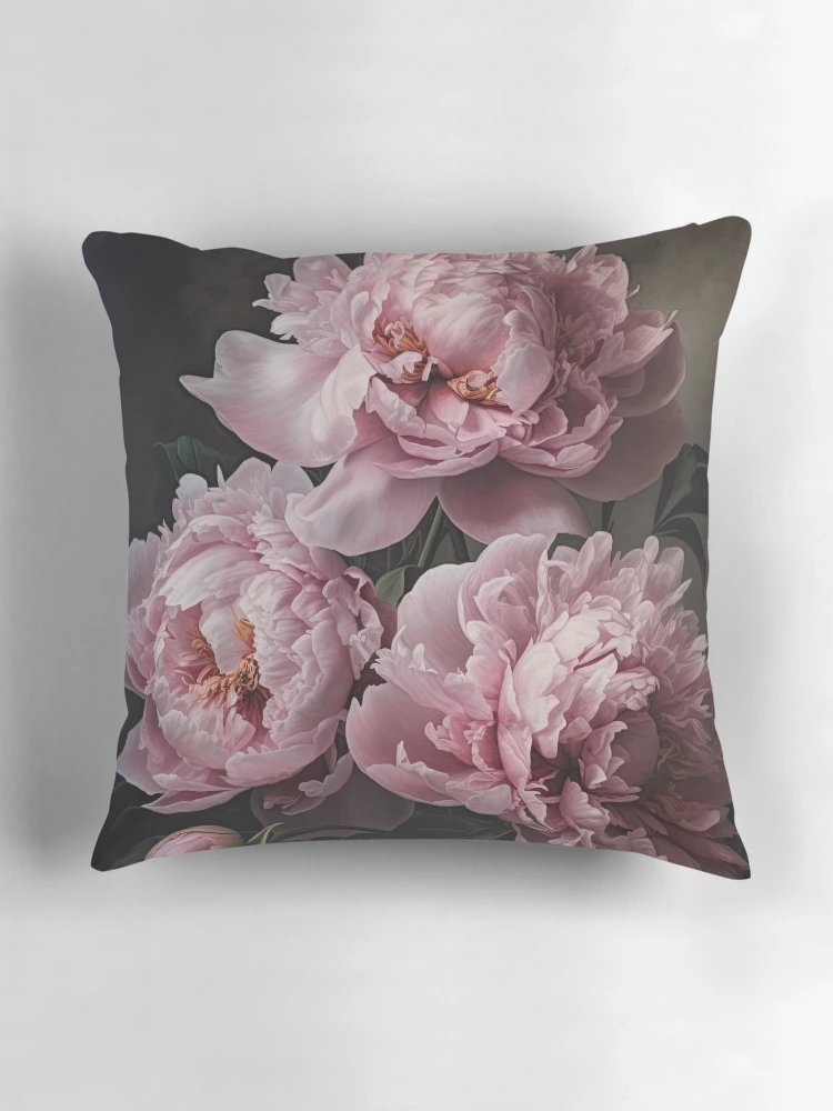 Aperçu 3 sur 4. Coussin avec l'œuvre Pivoines roses créée et vendue par Vanover Designs.