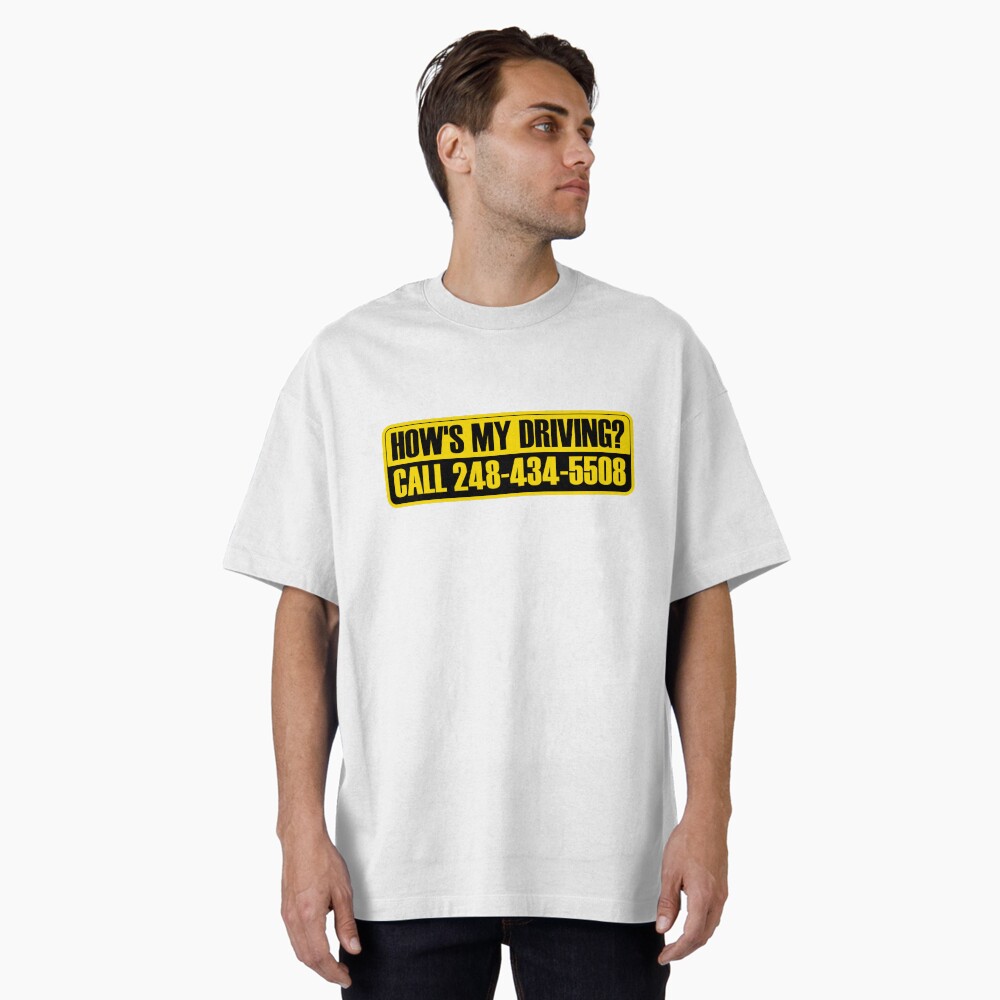 Aperçu de l'œuvre T-shirt oversize créée et vendue par snazzyseagull.