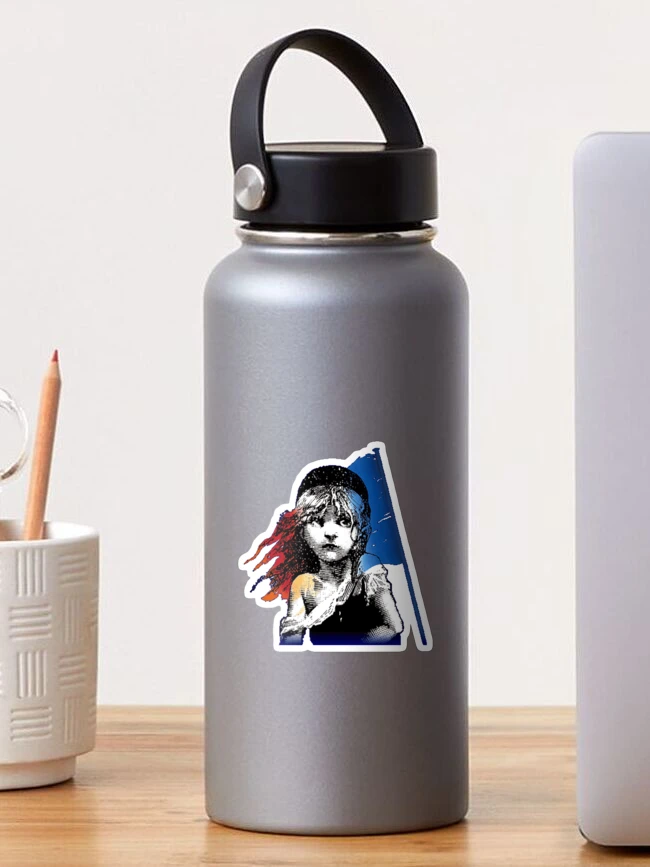Imagen 1 de 3, Pegatina con la obra Les Mis, diseñada y vendida por Caroline Guercio.