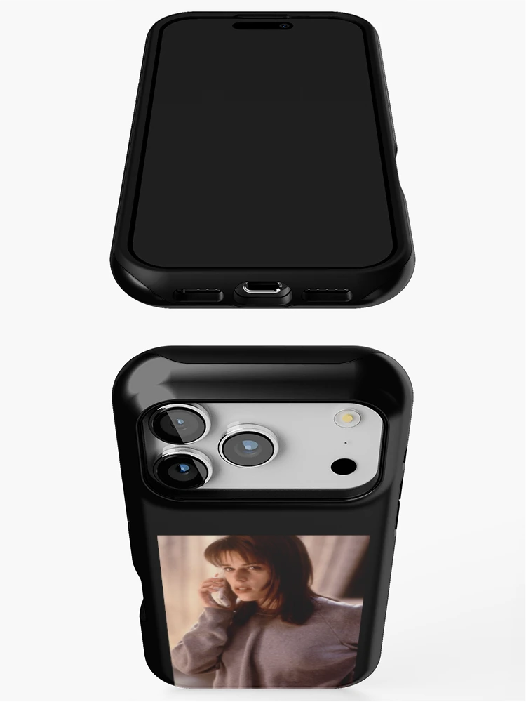 Aperçu 3 sur 4. Coque iPhone avec l'œuvre Scream Sidney film d'horreur slasher créée et vendue par ARKTeeshirt.