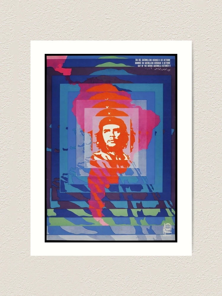 Aperçu 1 sur 3. Impression artistique avec l'œuvre Jour de la guérilla héroïque - Che Guevara (1968) créée et vendue par RedWedgee.