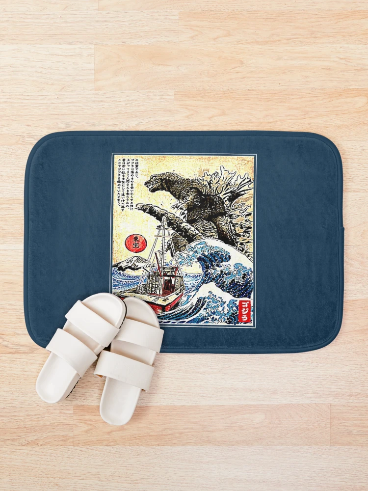 Imagen 1 de 6, Alfombra de baño con la obra Orca en Japón Xilografía, diseñada y vendida por KhaylieEames.