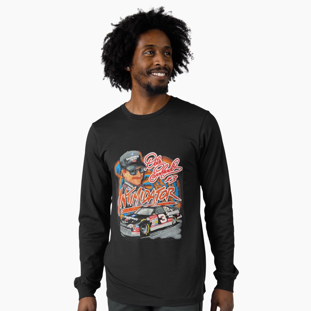 Vista previa del artículo con la obra «Camiseta de manga larga», diseñado y vendido por UtHuynh.