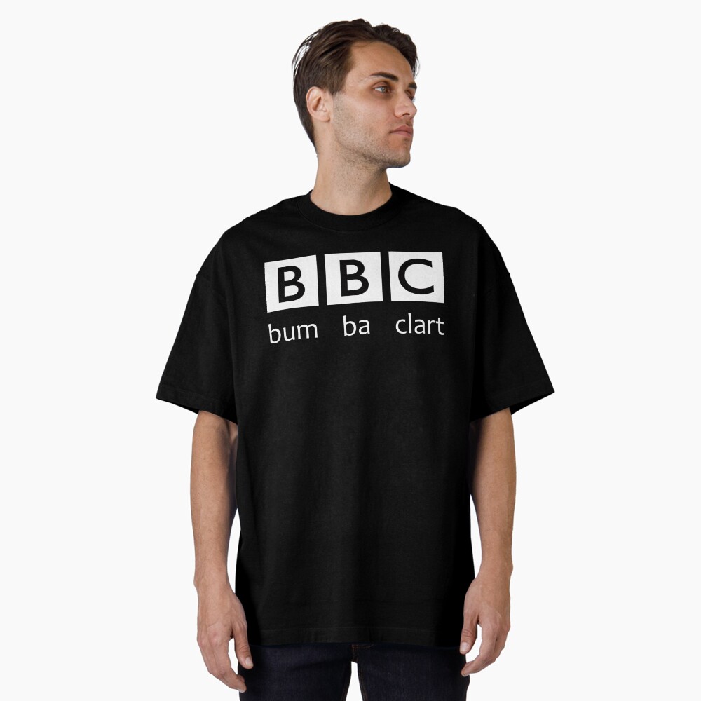 Aperçu de l'œuvre T-shirt oversize créée et vendue par IsabellaElliot.