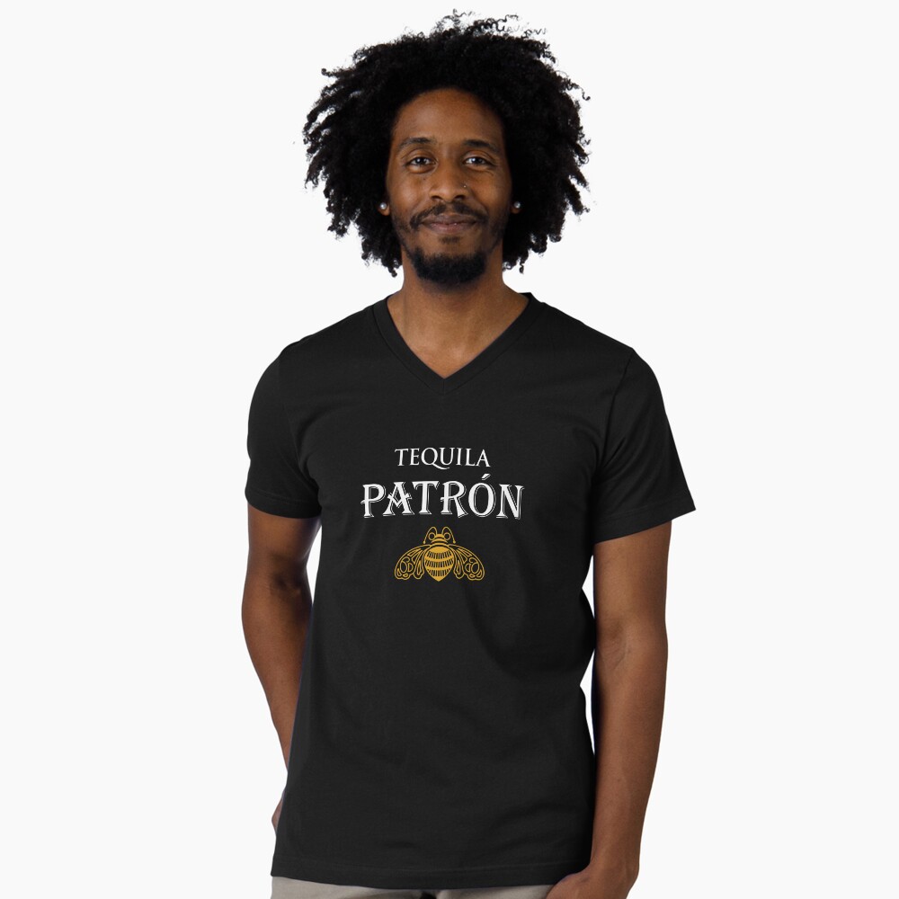 Aperçu de l'œuvre T-shirt col V créée et vendue par DadSterlingta.