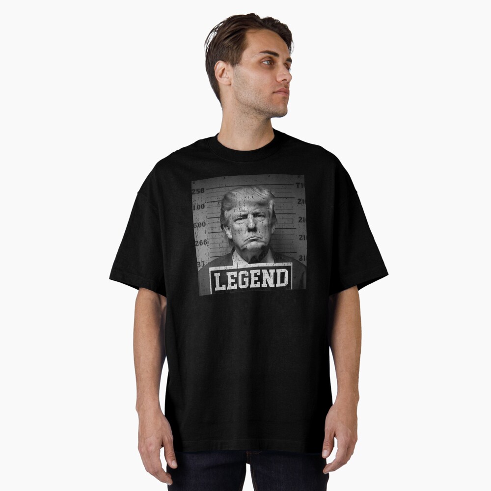Aperçu de l'œuvre T-shirt oversize créée et vendue par lakamip.