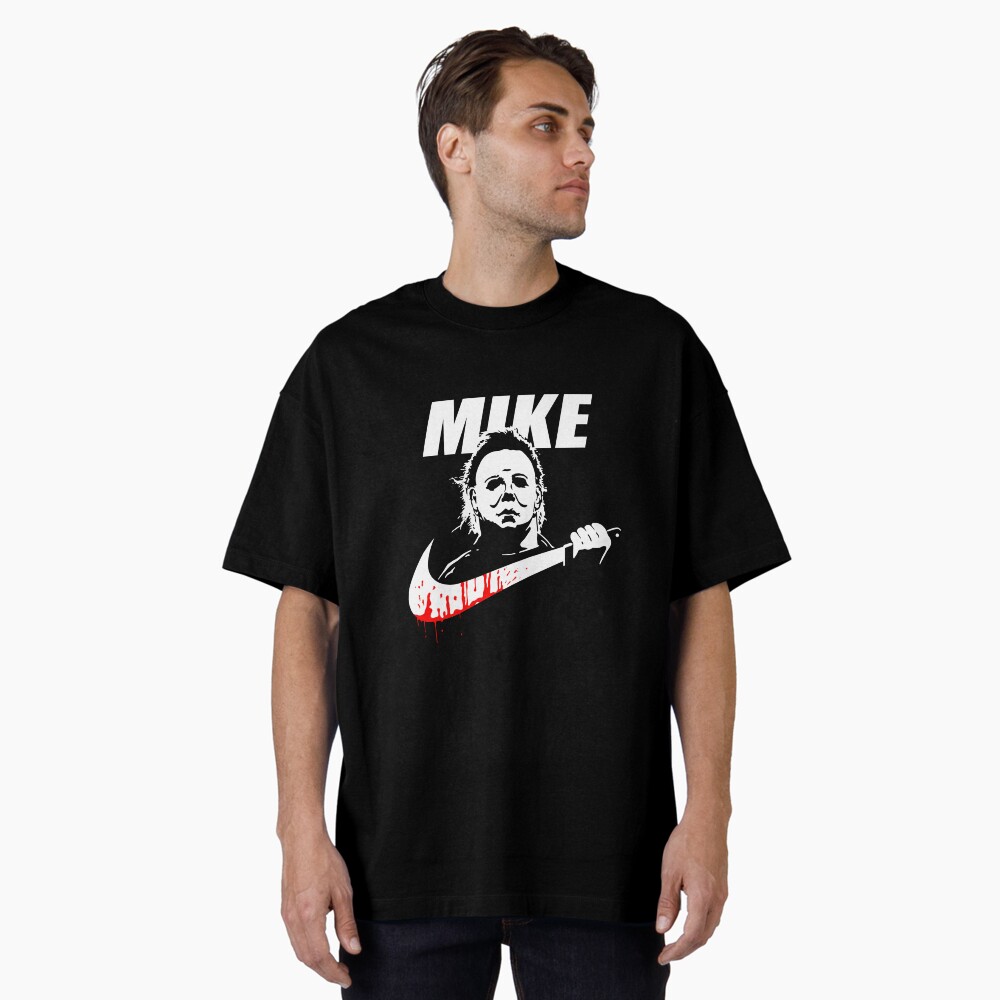 Vista previa del artículo con la obra «Camiseta oversize», diseñado y vendido por Pintwich.
