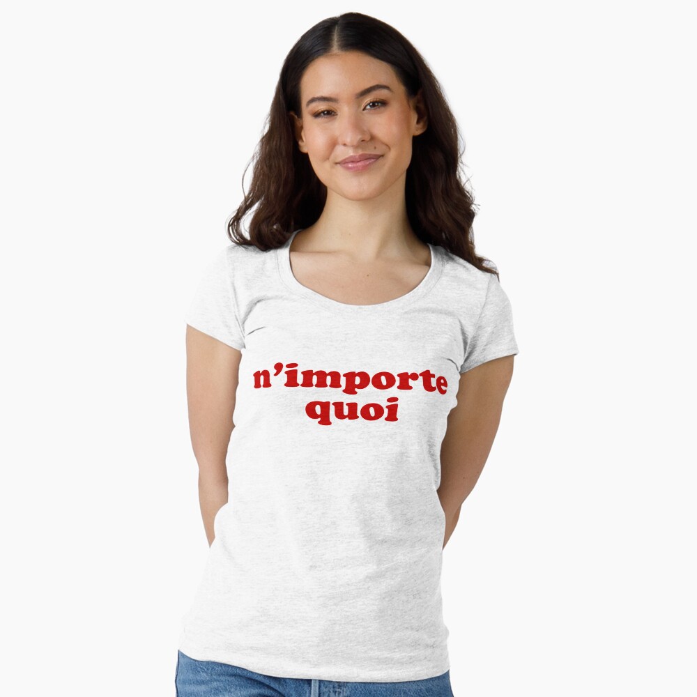 Aperçu de l'œuvre T-shirt échancré créée et vendue par Francophile.