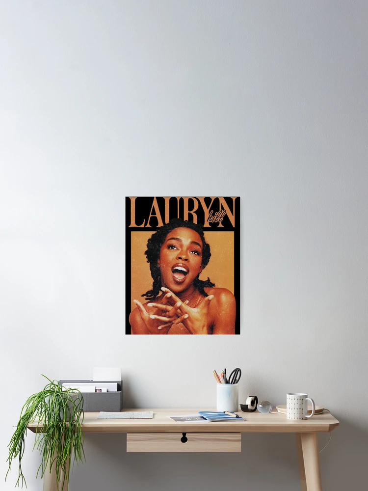Aperçu 2 sur 3. Poster avec l'œuvre Lauryn Hill - Art créée et vendue par Xcvaliciaguth.