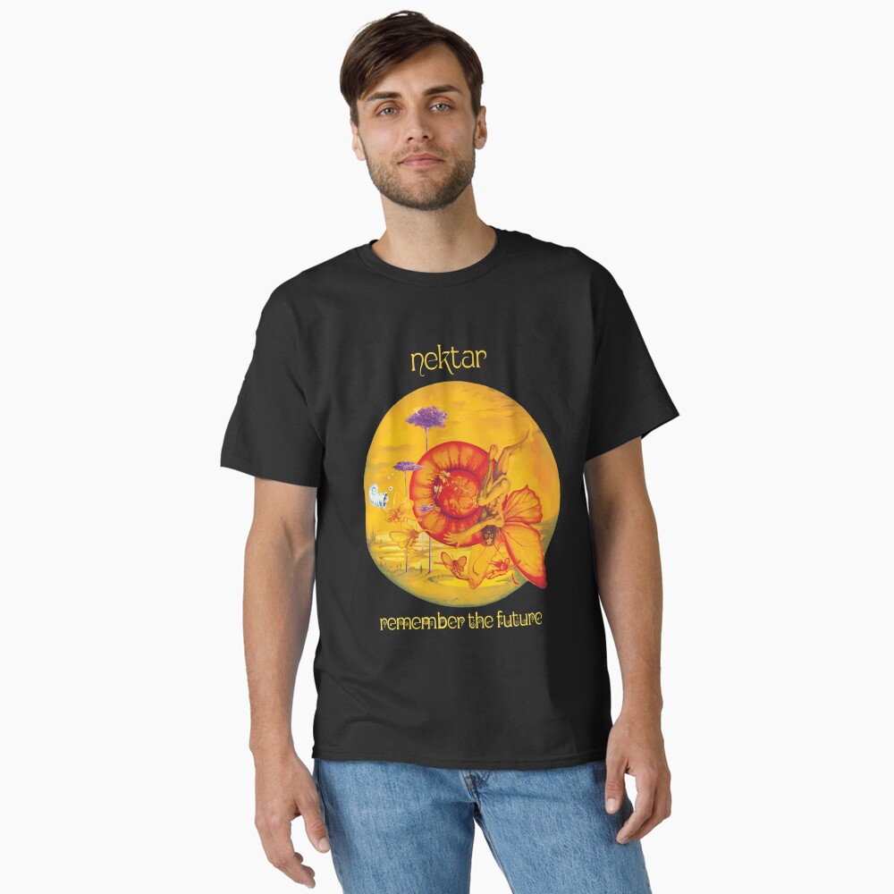 Vista previa del artículo con la obra «Camiseta clásica», diseñado y vendido por Julieneager.