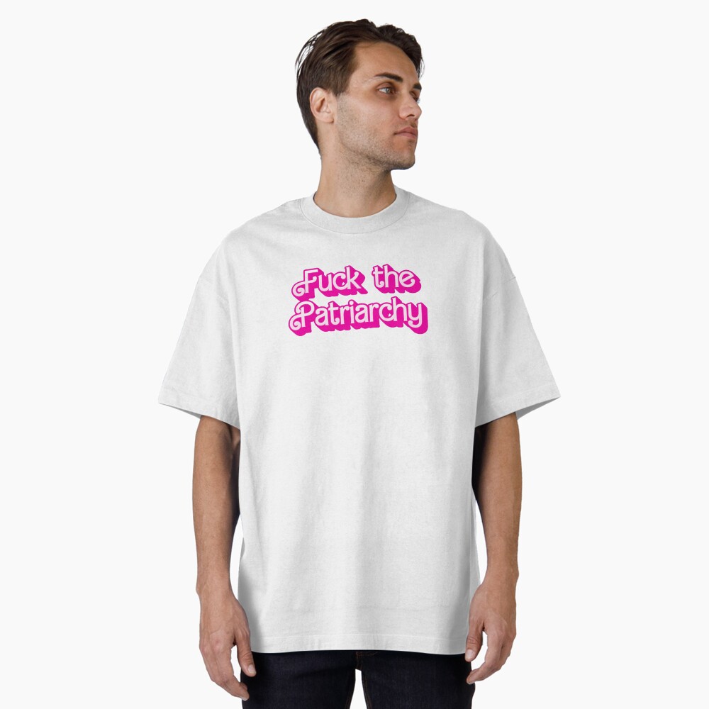 Aperçu de l'œuvre T-shirt oversize créée et vendue par lauraazevedo.