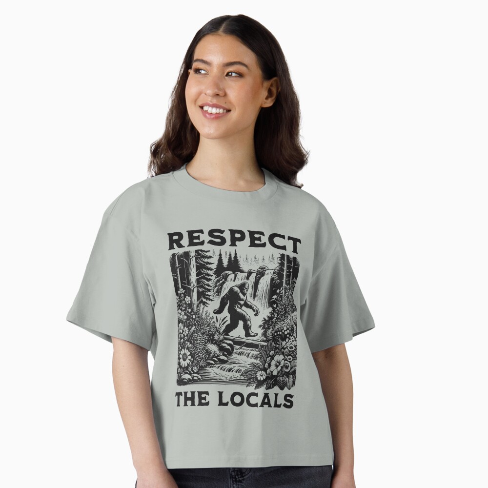 Aperçu de l'œuvre T-shirt boxy créée et vendue par EarthBoundGoods.
