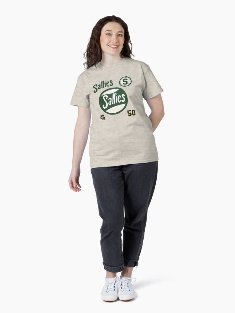 Aperçu 4 sur 7. T-shirt classique avec l'œuvre Sorties de Springfield • Patch AAGPBL • Springfield, Illinois créée et vendue par MKE Rhine Maiden • Grumble Services, LLC..
