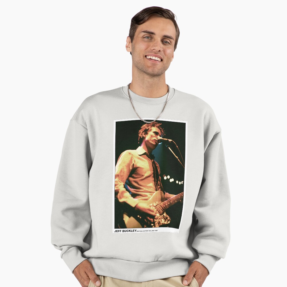 Vista previa del artículo con la obra «Sudadera oversize prémium», diseñado y vendido por touara-dhima.