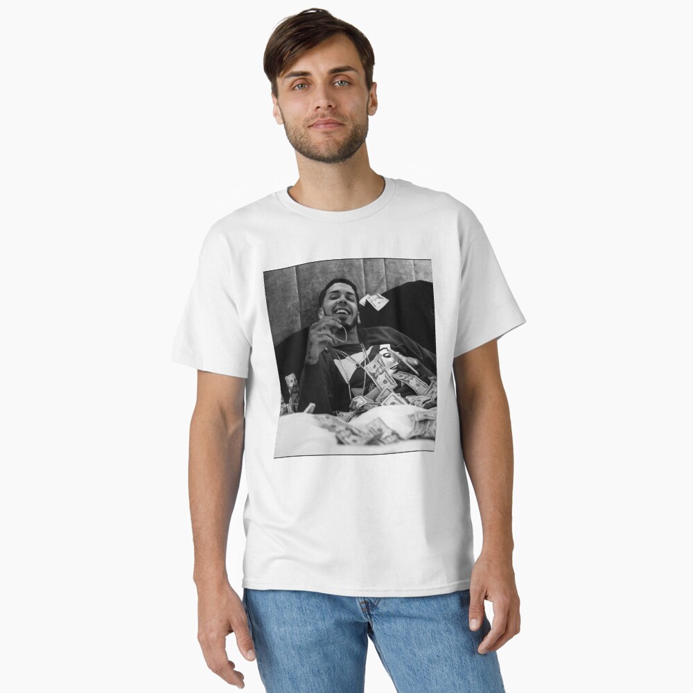 Vista previa del artículo con la obra «Camiseta clásica», diseñado y vendido por Lismairirosario.