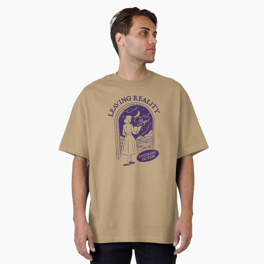 Vista previa del artículo con la obra «Camiseta oversize», diseñado y vendido por BookWishEra.