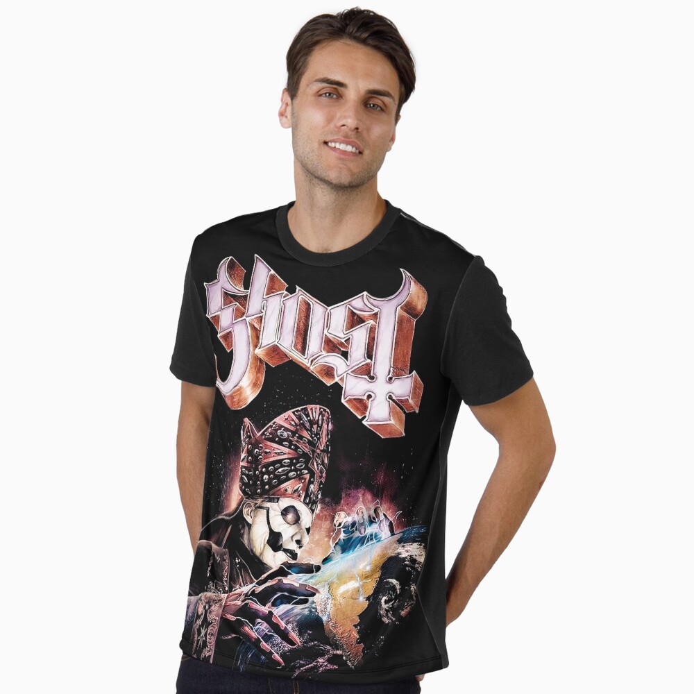 Aperçu de l'œuvre T-shirt graphique créée et vendue par GoldenOwlStore.