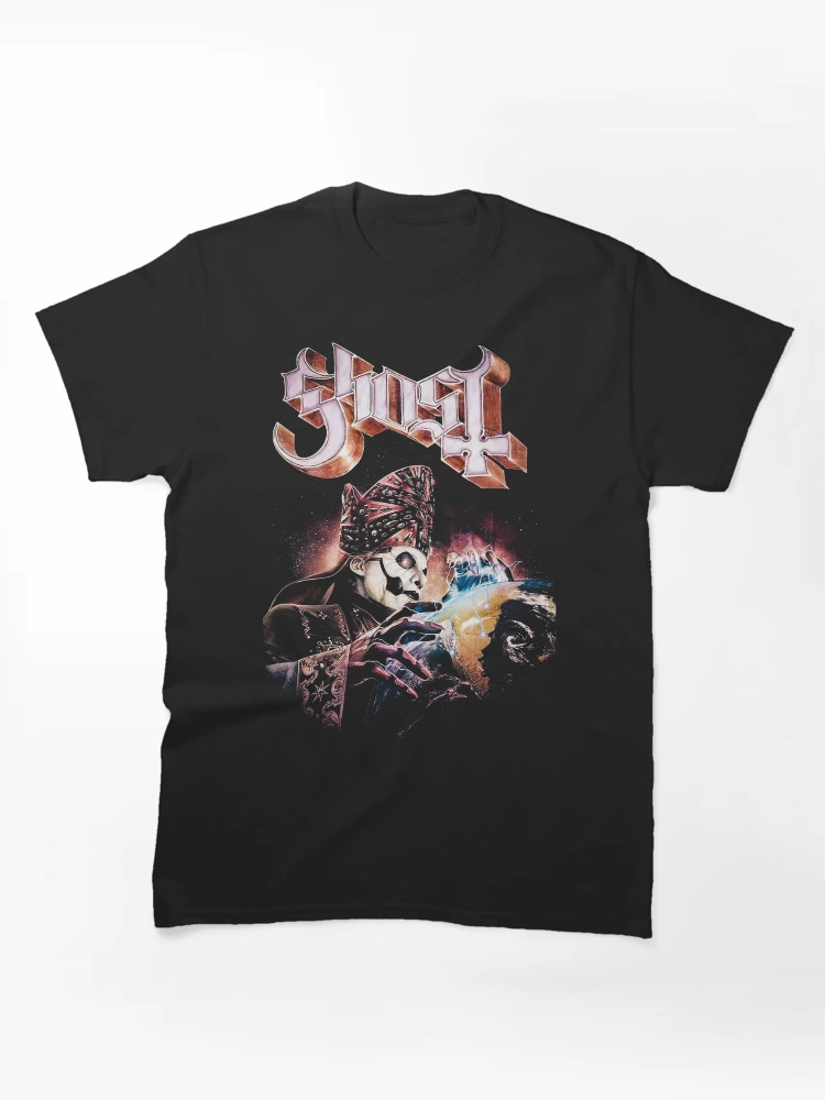 Aperçu 1 sur 7. T-shirt classique avec l'œuvre "T-shirt Ghost Band World Domination - Illustration Papa Emeritus - Metal Fan Merch" créée et vendue par GoldenOwlStore.
