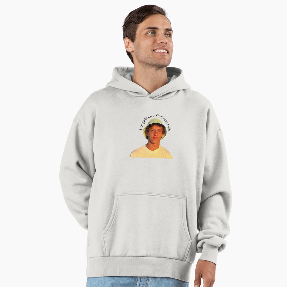 Vista previa del artículo con la obra «Sudadera con capucha oversize prémium», diseñado y vendido por Diana Moreno.