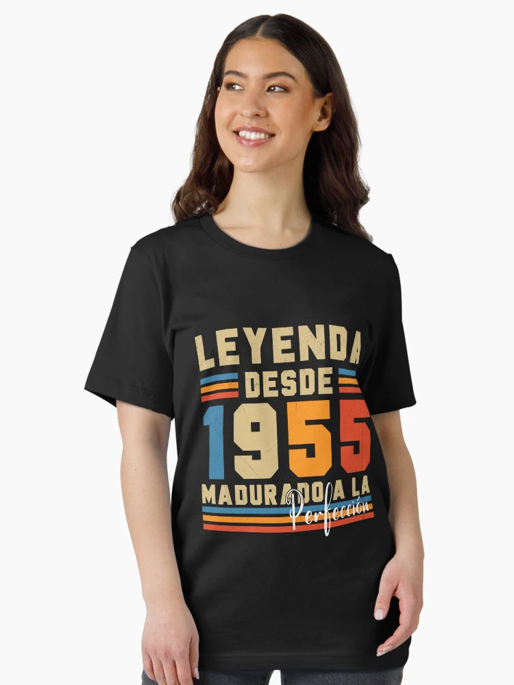 Imagen 3 de 7, Camiseta esencial con la obra Leyenda desde 1955 Cumpleaños antiguos, diseñada y vendida por zoriginality.