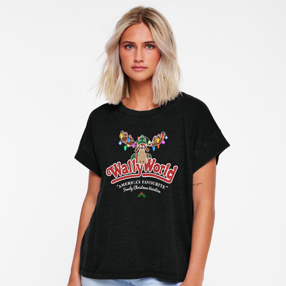Aperçu de l'œuvre T-shirt décontracté créée et vendue par Candywrap Studio.