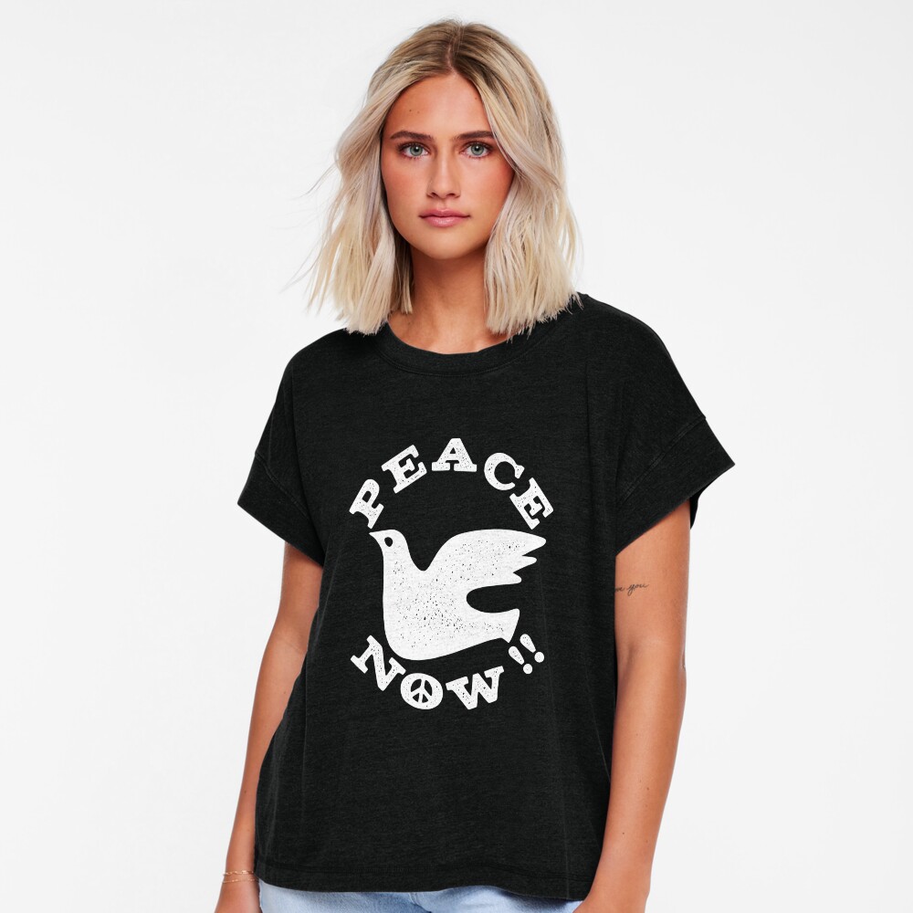 Aperçu de l'œuvre T-shirt décontracté créée et vendue par Eat the Rich.