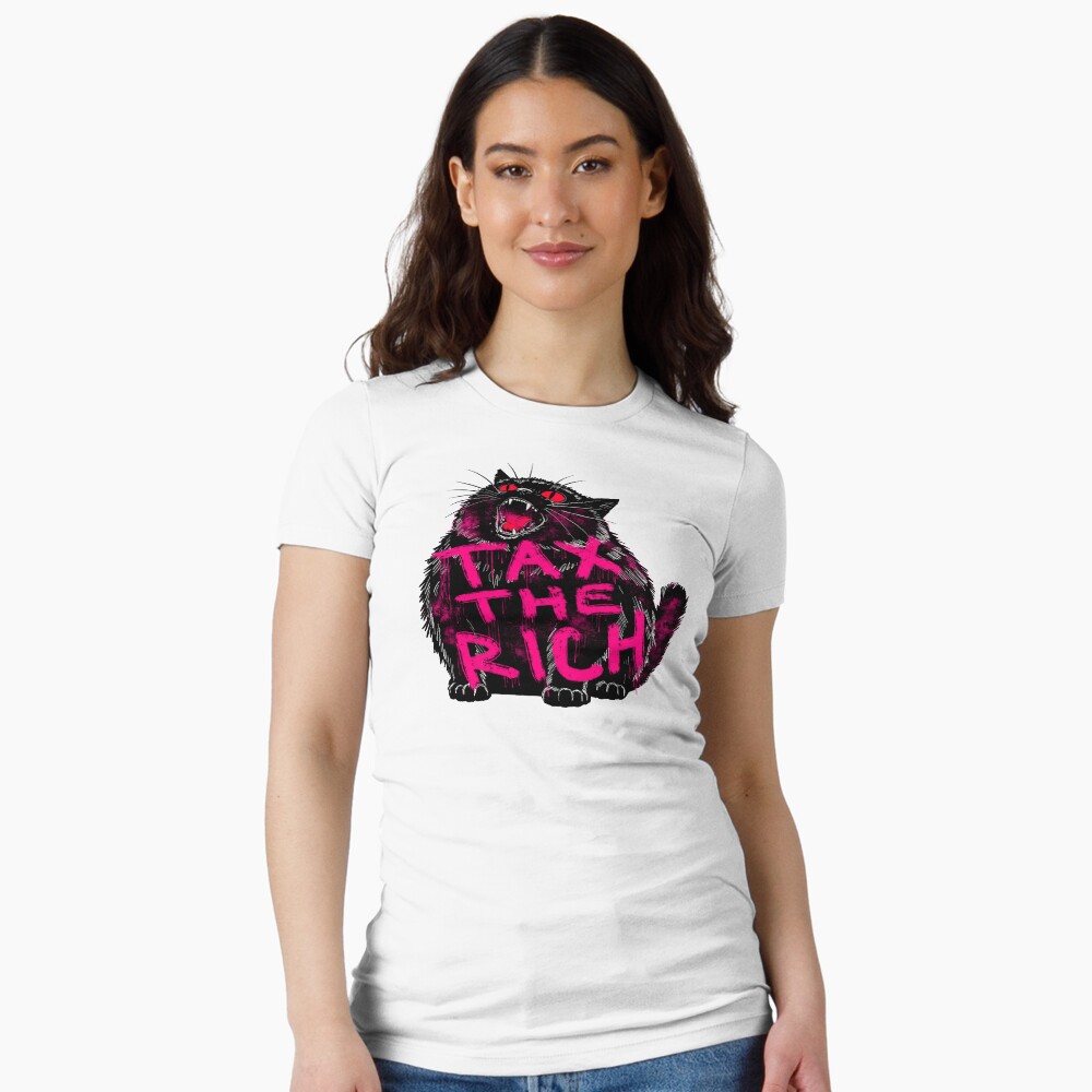 Aperçu de l'œuvre T-shirt moulant créée et vendue par KilkennyCat Art.