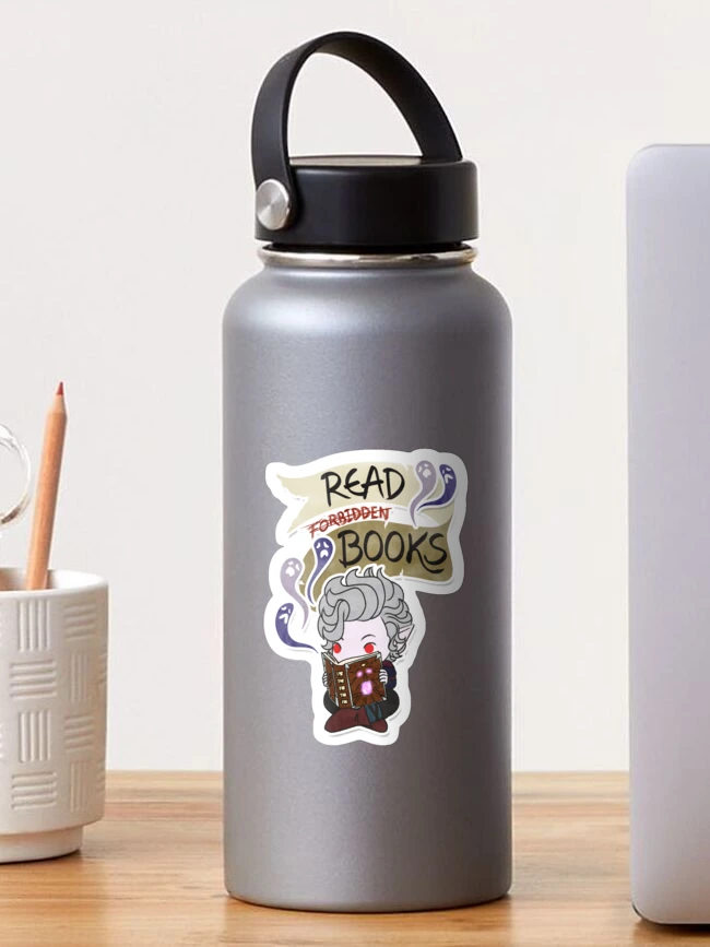 Imagen 1 de 3, Pegatina con la obra Leer libros prohibidos, diseñada y vendida por Shop Lunarella.