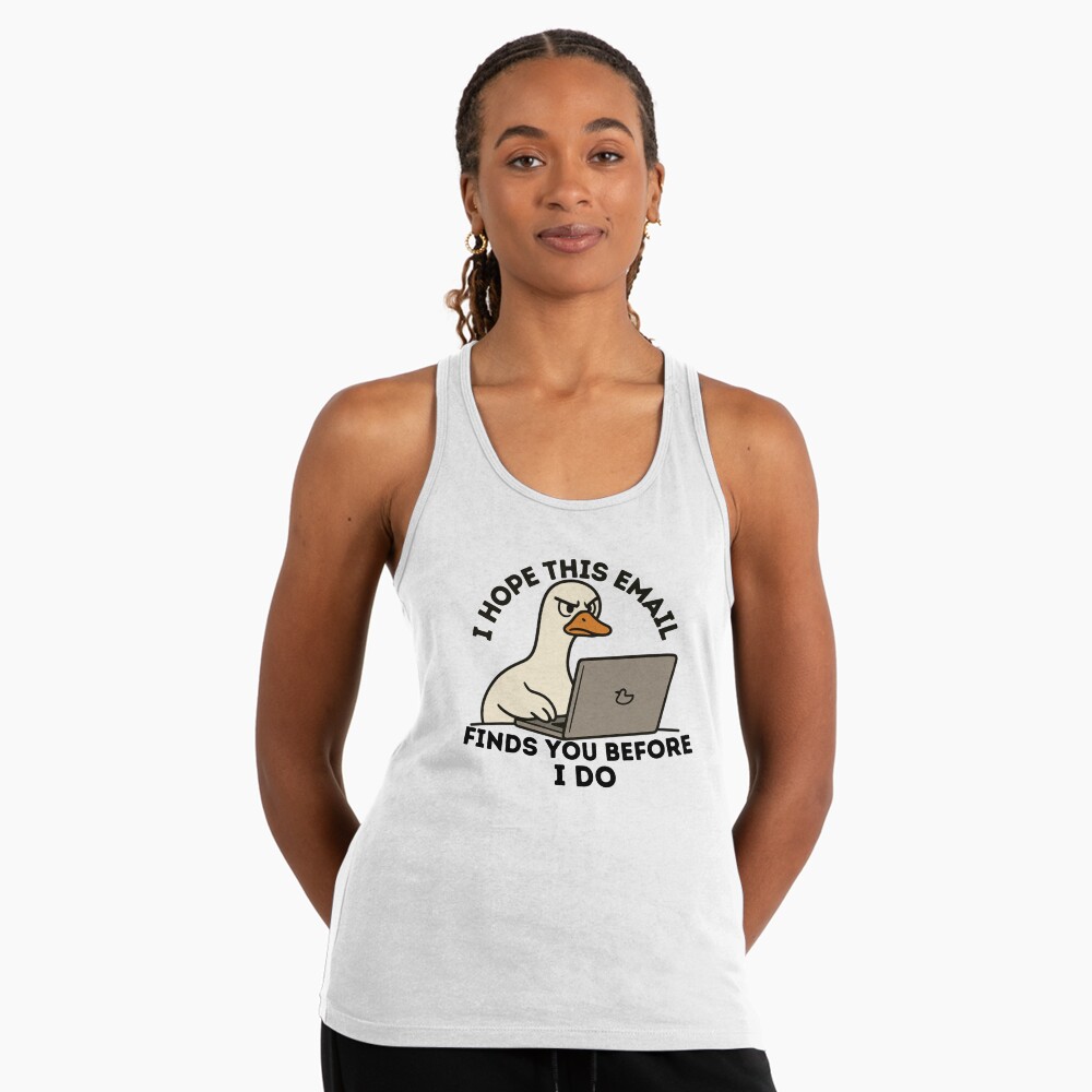 Vista previa del artículo con la obra «Camiseta con espalda nadadora», diseñado y vendido por Artistusha.
