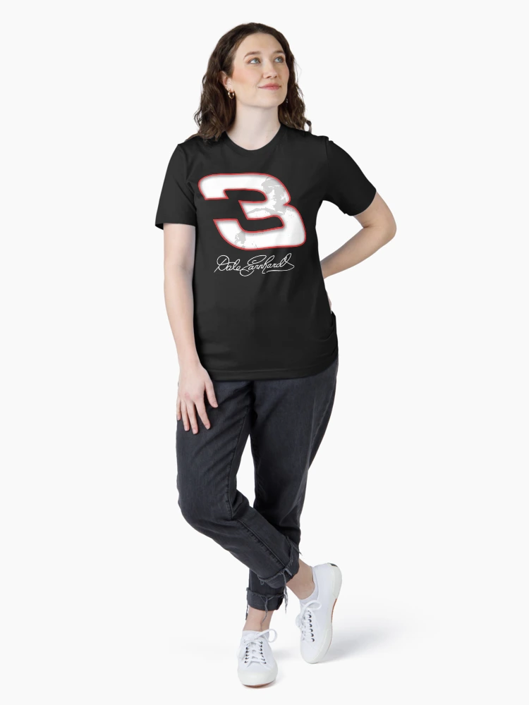 Imagen 4 de 7, Camiseta esencial con la obra Dale Earnhardt, piloto de carreras, diseñada y vendida por macolaseldeny.