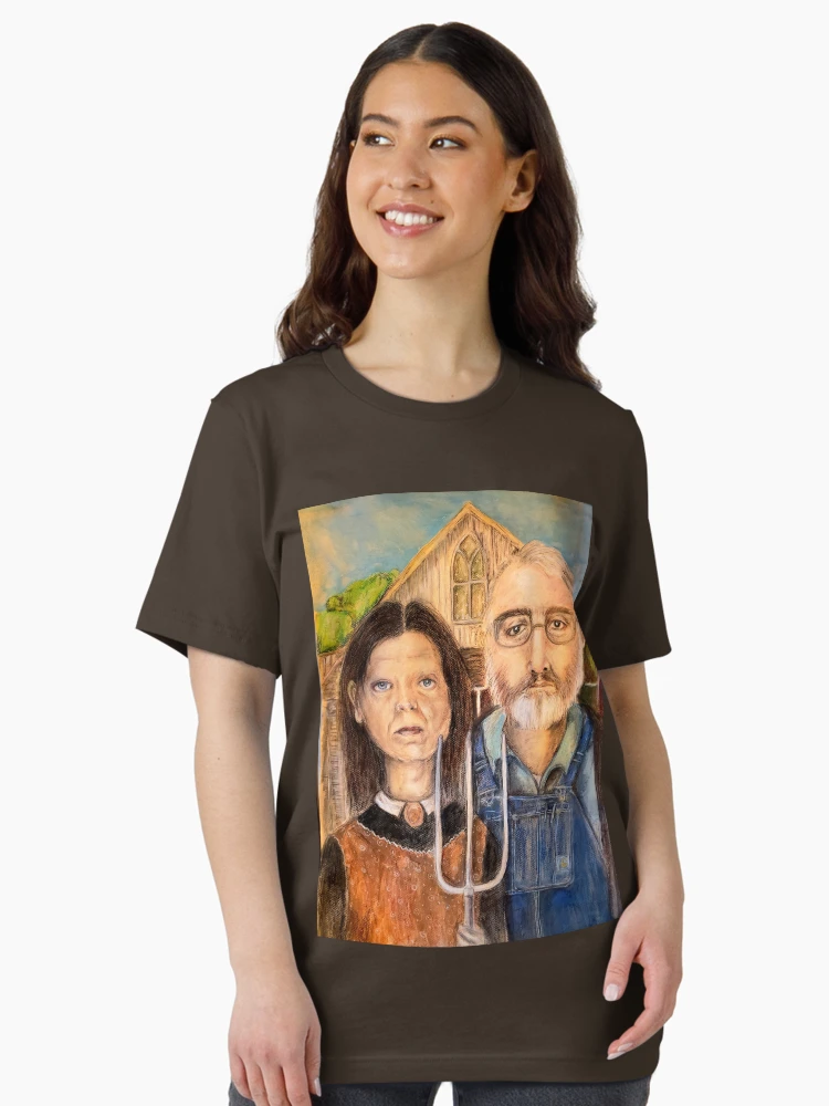 Aperçu 3 sur 7. T-shirt essentiel avec l'œuvre Gothique érié créée et vendue par Zuckmonster.