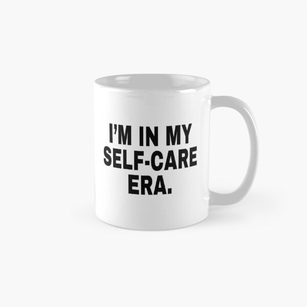 Artikelvorschau, Poster „Ich bin in meiner Selbstfürsorge-Ära“ für Frauen, motivierende Wandkunst, Tasse als Geschenk für ihre Selbstliebe-Routine, Tragetasche als Empowerment-Geschenk für Frauen, Aufkleber für Selbstliebe und psychische Gesundheit entworfen und verkauft von LitzoyGlobeArt.