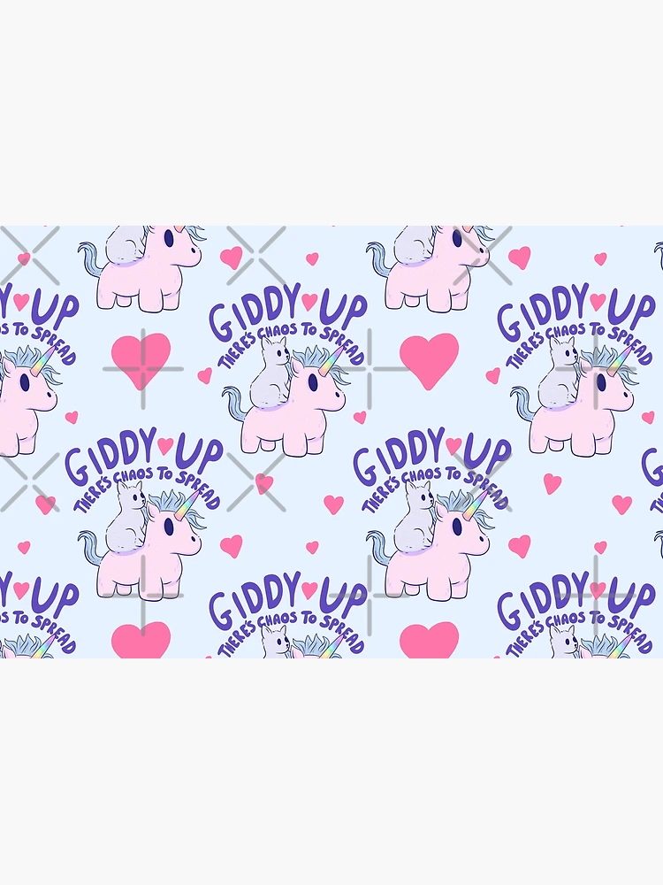 Aperçu 4 sur 4. Pochette avec l'œuvre Chat mignon chevauchant une licorne - Giddy Up, le chaos va semer la pagaille créée et vendue par Jess.a.creates.
