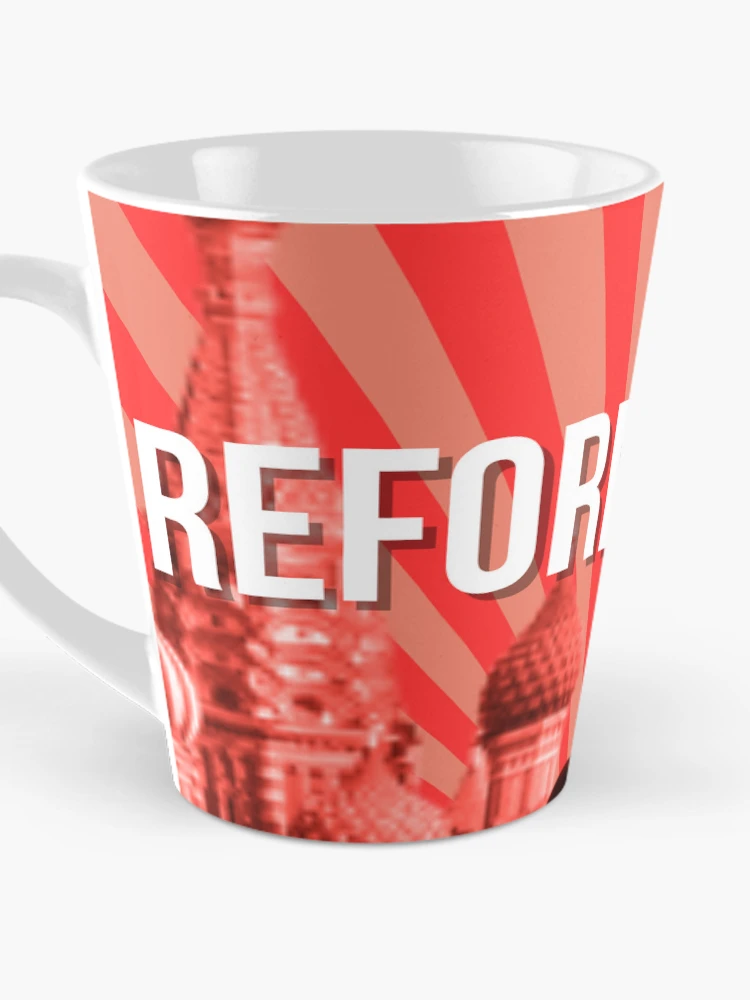 Imagen 3 de 4, Taza de café con la obra Farage, el traidor, diseñada y vendida por ReFuture.