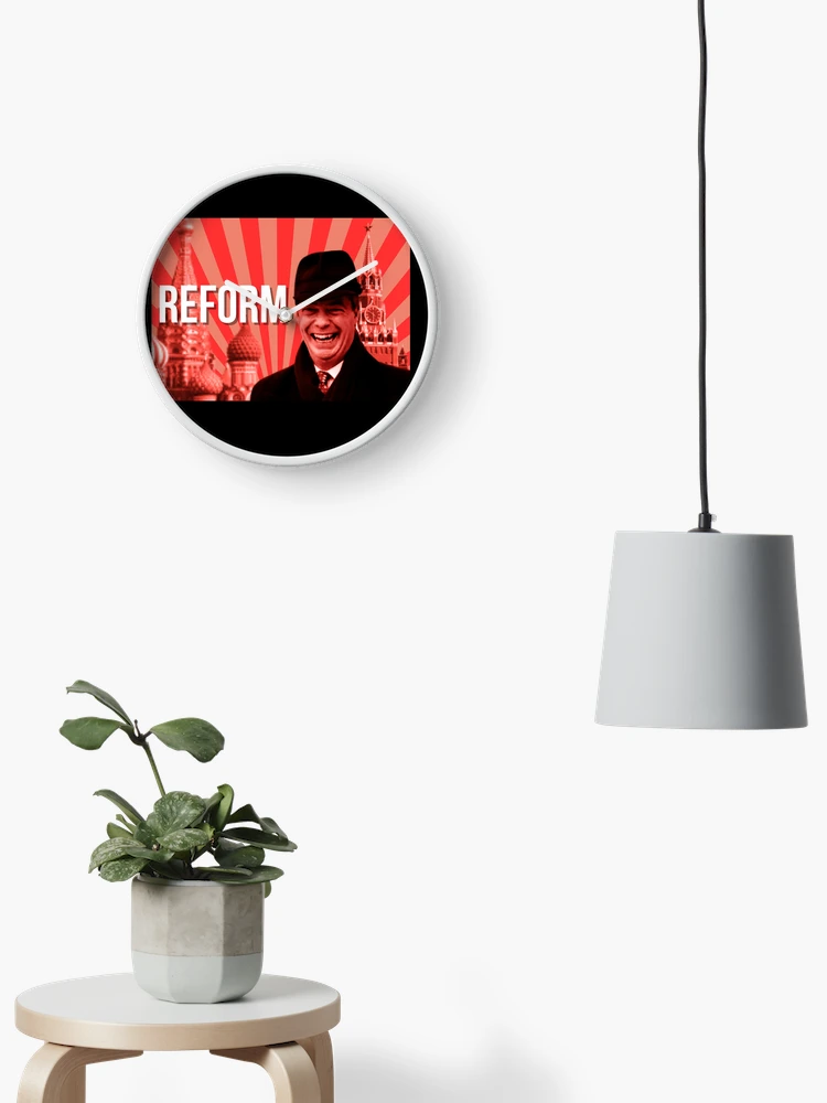 Imagen 2 de 4, Reloj con la obra Farage, el traidor, diseñada y vendida por ReFuture.