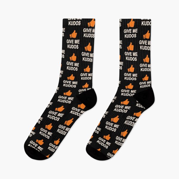 Aperçu de l'œuvre Design inspiré de Strava « Give Me Kudos » – Citation humoristique sur la course à pied et le cyclisme pour les athlètes, les coureurs, les cyclistes, les adeptes du suivi d'activité physique et les cadeaux de marathon. créée et vendue par BMLprint ⭐⭐⭐⭐⭐.