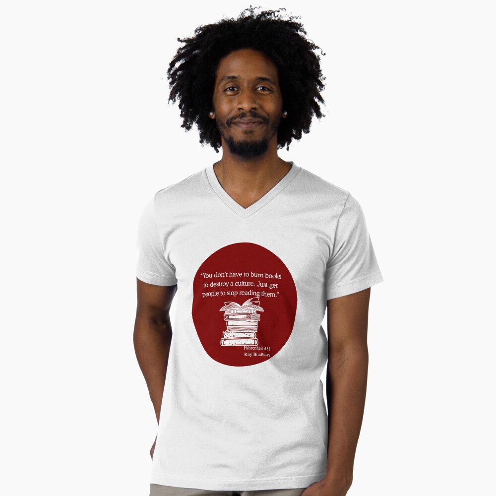 Vista previa del artículo con la obra «Camiseta de cuello en V», diseñado y vendido por Ink&Iron.