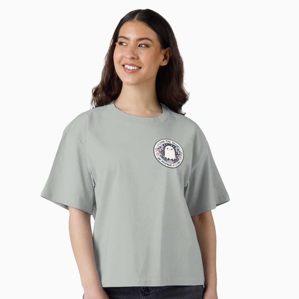 Aperçu de l'œuvre T-shirt boxy créée et vendue par Itouchedabee.