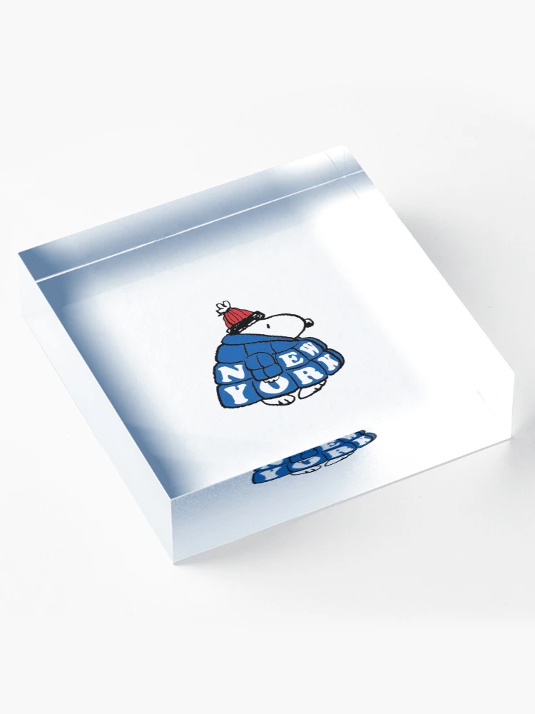 Imagen 4 de 5, Bloque acrílico con la obra Snoopy de Nueva York, diseñada y vendida por designssMG.