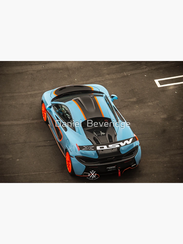Aperçu 3 sur 3. Magnet avec l'œuvre Mclaren MSO X créée et vendue par Daniel Beveridge.