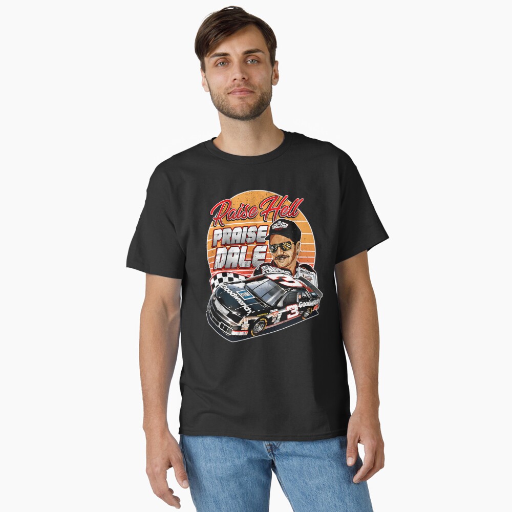 Vista previa del artículo con la obra «Camiseta clásica», diseñado y vendido por gundix.