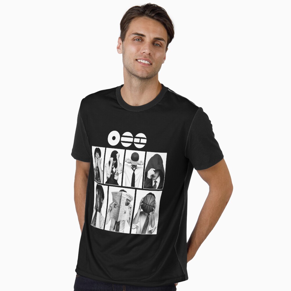Vista previa del artículo con la obra «Camiseta gráfica», diseñado y vendido por N0rmalStores.