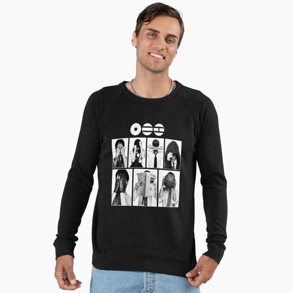 Vista previa del artículo con la obra «Sudadera ligera», diseñado y vendido por N0rmalStores.
