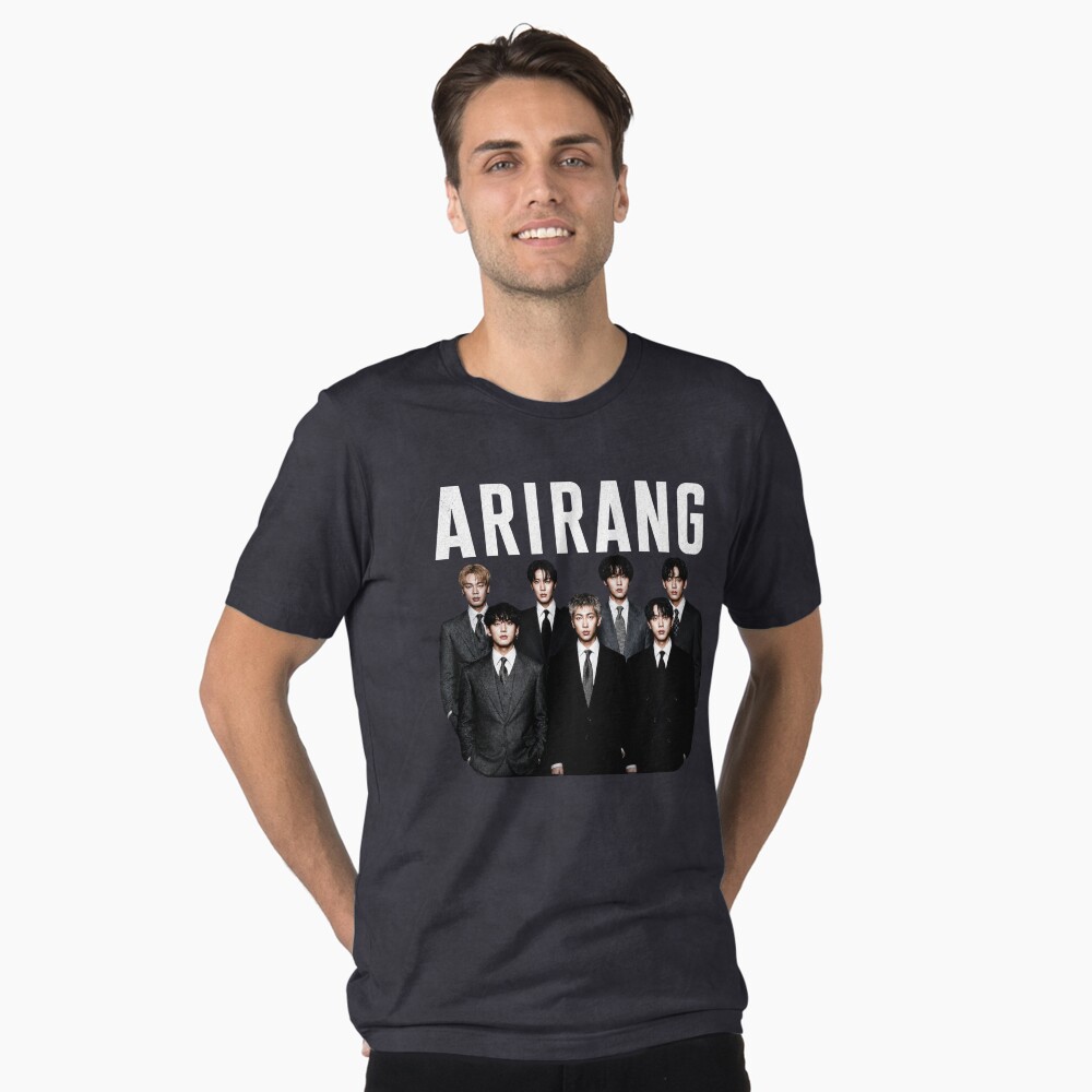 Vista previa del artículo con la obra «Camiseta vintage con efecto desgastado», diseñado y vendido por N0rmalStores.